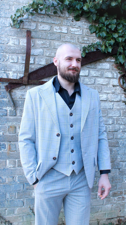 Pánský oblek z vlny – foto 1